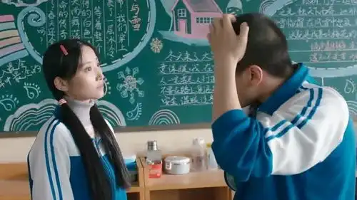 你好,旧时光辛锐终于受不了徐志强,直接拿着笔爆发,看着心疼
