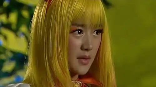 巴啦啦小魔仙小蓝姐姐离开魔仙堡,只怕游乐会感到更寂寞
