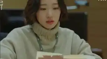 她的发型太美了难怪你的那个他都被她收入囊中