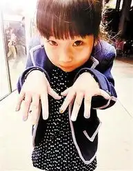 高晓松6岁女儿zoe萌照曝光