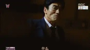 w两个世界大结局爸爸死了姜哲回到现实
