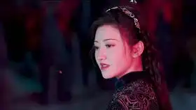 轮胎在路上爆了没有千斤顶怎么办

