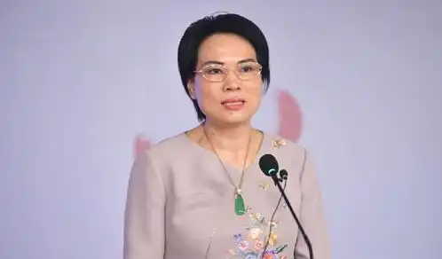 浙江女首富周晓光前半生鸡毛飞上天,后半生摇身一变成首负
