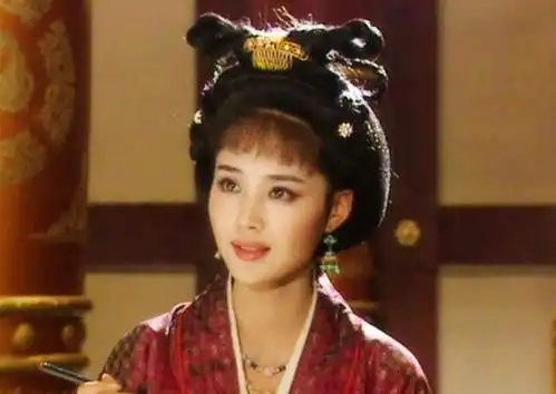 康熙王朝苏麻喇姑扮演者茹萍,二婚带女,嫁给小自己3岁丈夫
