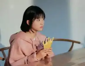 本以为鞠婧祎哭已经很美了,当看到沈月后,网友这才是仙女啊
