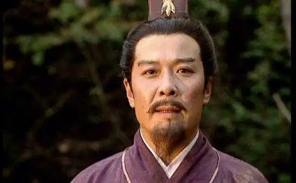 三国演义中刘备的仅有两次酒后失言第二次暴露野心
