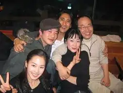 钟汉良杨幂刘诗诗文根英中外明星素颜生活照pk
