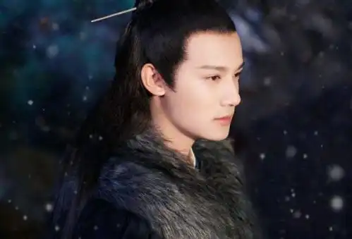 四年之后李易峰再演古装剧,搭档女主当红小花,男二也是一大看点
