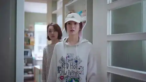 欢乐颂3蓁蓁一整夜都没找到阿初妈,无奈早起通知阿初,太难了