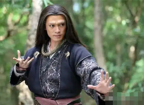 有一种整容叫花千骨中的单春秋卸妆,看到照片后心动了
