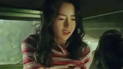 为艺术献身的韩国女星林智妍
