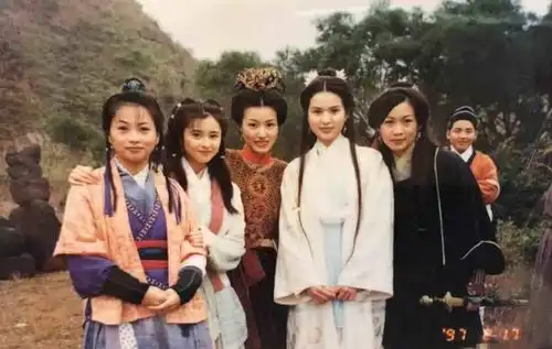 同样是天龙八部,把黄日华和胡军版放在一起,差别就出来了
