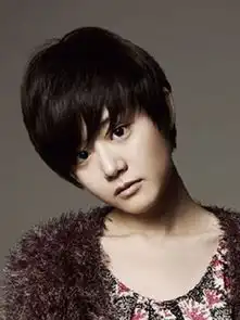 天生苦相却依然美艳的女明星

