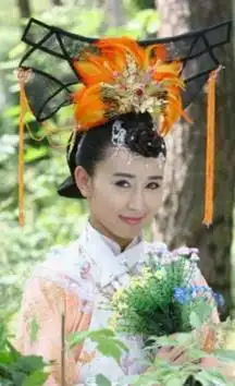 盘点古装剧旗头舒畅夸张霍思燕雷人胡静最美
