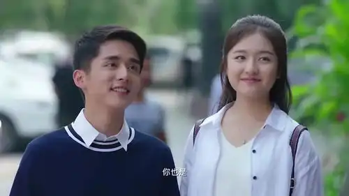 你好旧时光余周周和陈桉一起吃饭让林杨打翻了醋坛子
