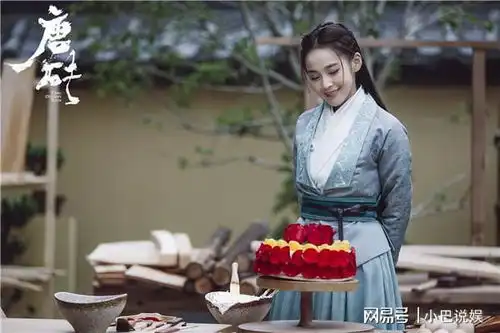 张佳宁居然还演过穿越剧投资人之一还是她舅舅张晓龙
