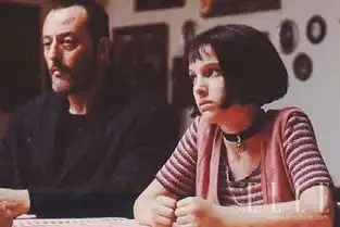 美女爱上杀人魔两人将在狱中举行婚礼结为夫妻
