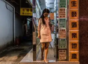 港漂女孩租房记房租太贵蜗居劏房