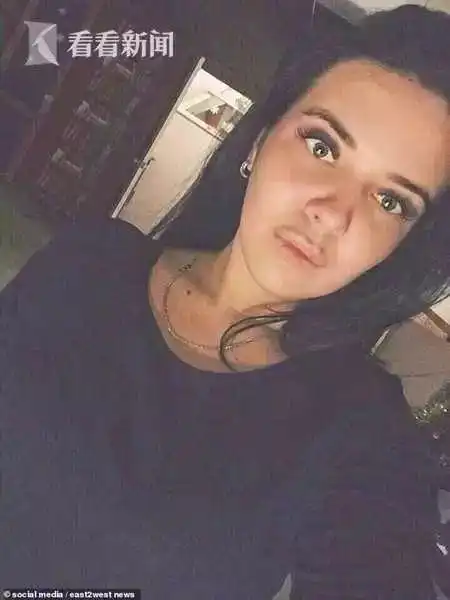 俄罗斯年轻妈妈外出狂欢一周,3岁女儿吃洗衣粉充饥惨死家中
