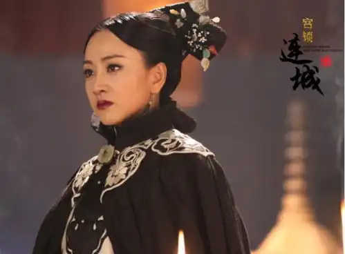 看到杨蓉的清宫剧试妆照,对比6年前的宫锁连城,颜值绝了
