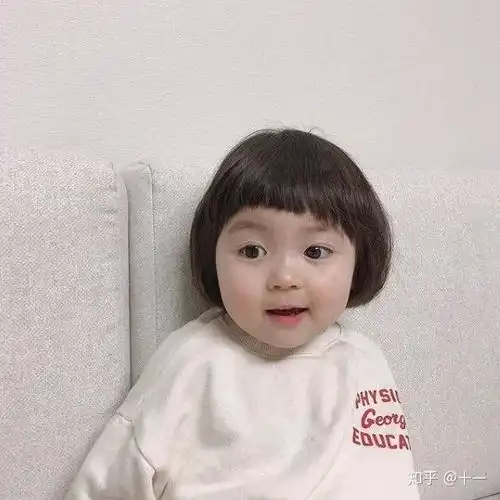 你的微信表情包女孩长大了这回她带着妹妹一起圈了41w粉
