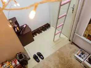 住的不如监狱大揭秘网络主播4.5m2蜗居生活租房以后

