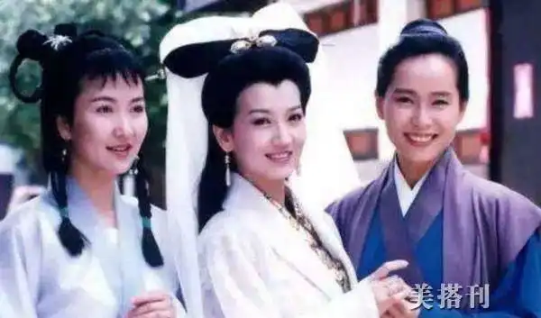 61岁陈美琪近照曝光,脸部松弛被赞优雅老去,真实皮肤状态太美了
