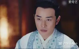 锦绣未央里罗晋的唇色好深啊,感觉好像是中毒了
