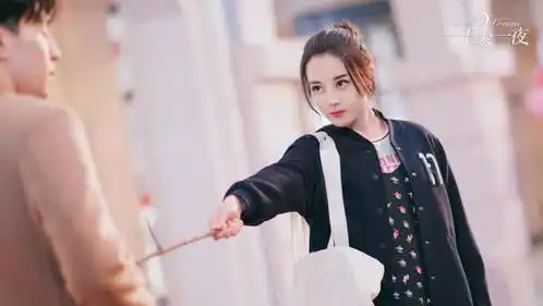 甜蜜暴击鹿晗关晓彤演绎男版楚雨荨的故事,网友看串戏了
