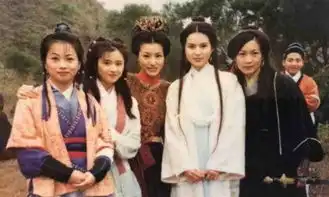 97版天龙八部演员重聚,黄日华刘玉翠上演回忆杀
