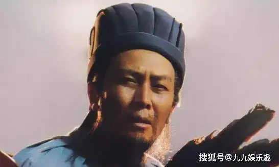 唐国强两段婚姻前妻35岁除夕夜自杀,再娶小12岁娇妻,相伴至今
