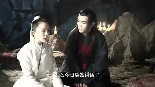 三生三世离镜一言不合装可怜,火麒麟竟会讲话,司音懵逼了
