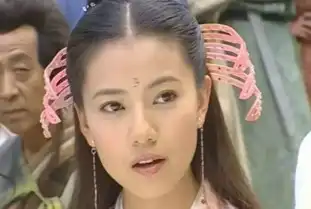 高圆圆和贾静雯有一种13年的姐妹情深叫做周芷若和赵敏
