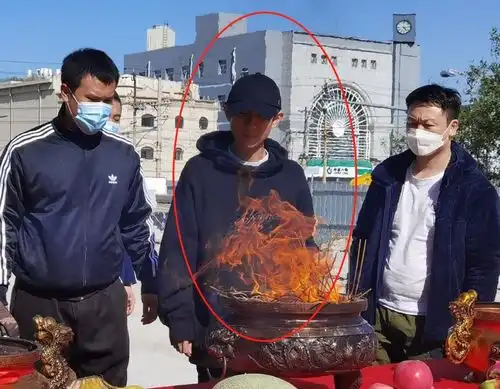 鹿鼎记还在更新,张一山又出了部新剧,女主堪称男神收割机
