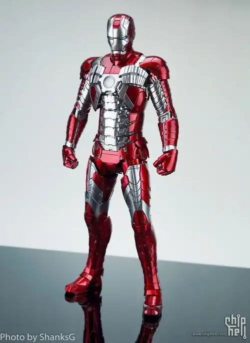 hottoys钢铁侠2钢铁侠markv16比例合金压铸
