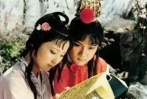 品读红楼梦人物取名艺术
