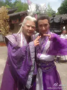 古剑奇谭第二批花絮马天宇李易峰玩熊抱

