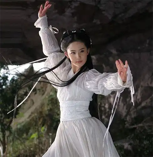 刘亦菲小龙女剧照