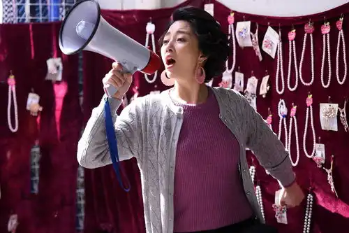 全家人的摇钱树,她一做就是一辈子
