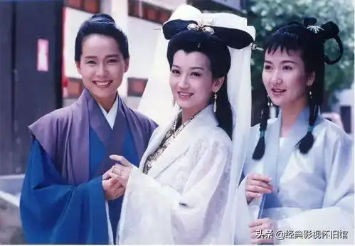 新白娘子传奇三大主创合影剧照,比一比哪张最经典

