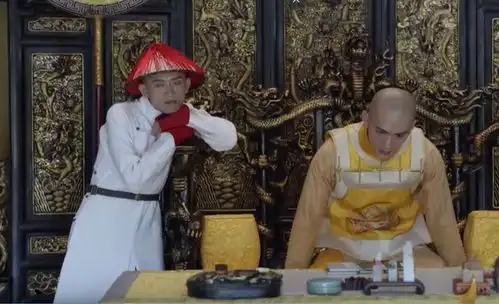 鹿鼎记演技差的何止张一山,两个戏骨也翻车,唐艺昕嘟嘴卖萌
