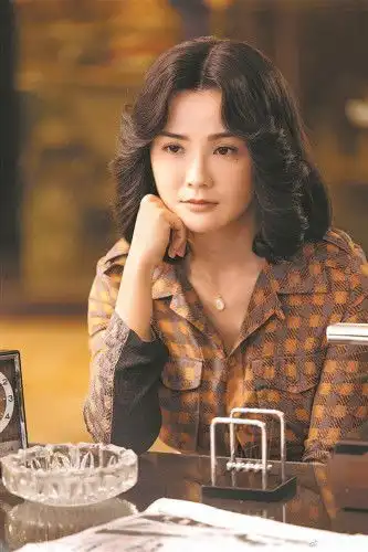 梁朝伟刘德华金手指曝剧照
