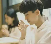 幸福的表情包带字图片微信头像图片大全
