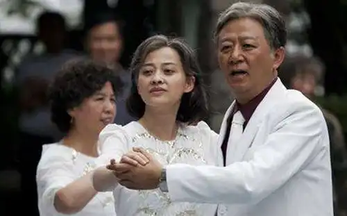 父母爱情任帅对戏刘琳江德福和梅婷,被逗笑场却成经典
