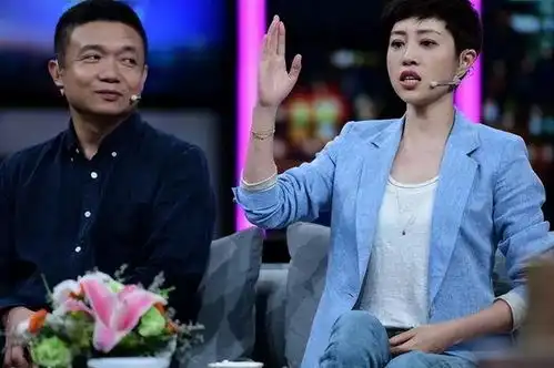 因父母爱情出名,16年师生恋,嫁给大自己12岁老师,她赢麻了
