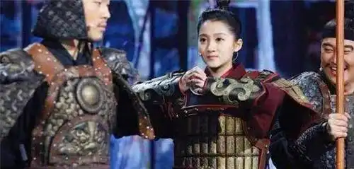 清朝有位女子效仿花木兰,女扮男装偷偷去参军,不料结局意外反转
