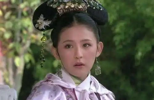 热依扎新恋情曝光,携手出入父亲家,疑已见家长
