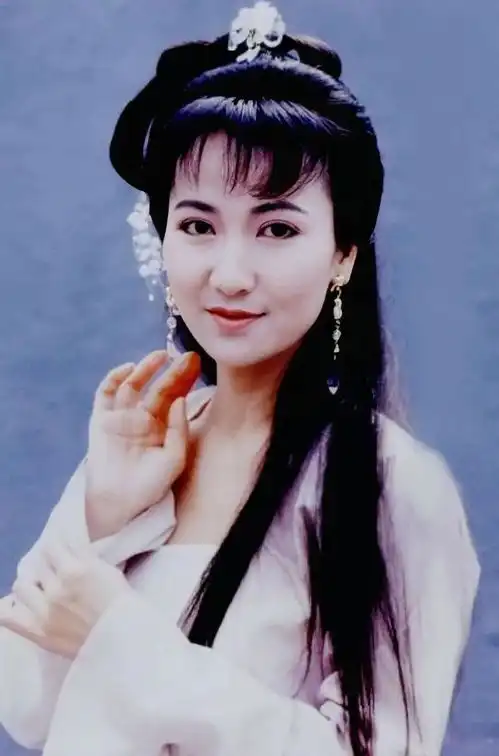 新白娘子传奇30年再聚首,笑容依然的她,让我彻底折服
