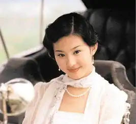 刘亦菲15岁剧照美艳动人,打败女一董洁,真不得了
