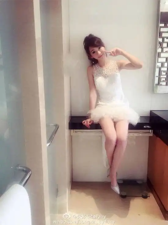 微微一笑很倾城秦语毛晓彤女配角个个美过郑爽
